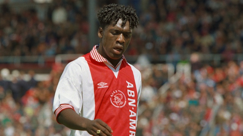 Cầu thủ Clarence Seedorf ngay từ đầu đã khẳng định là một tài năng sáng giá Cầu thủ Clarence Seedorf ngay từ đầu đã khẳng định là một tài năng sáng giá