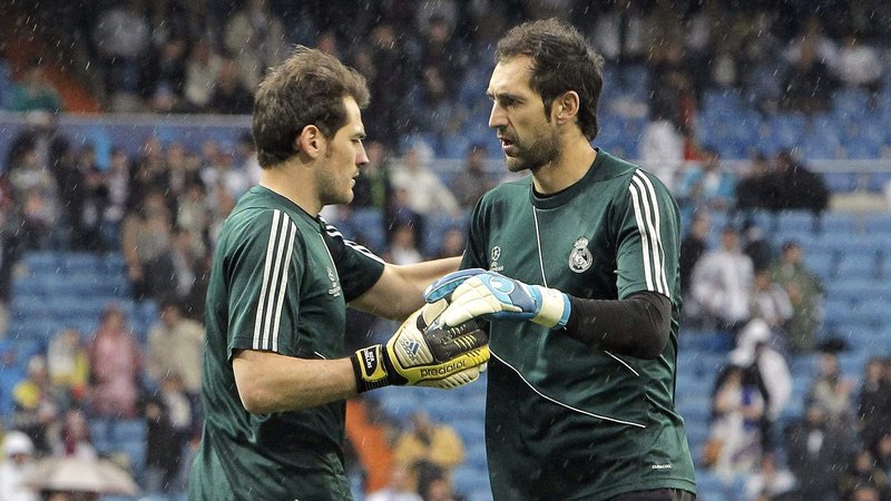 Thậm chí tài năng của thủ môn Diego Lopez còn khiến cho Iker Casillas cũng phải nể sợ Thậm chí tài năng của thủ môn Diego Lopez còn khiến cho Iker Casillas cũng phải nể sợ